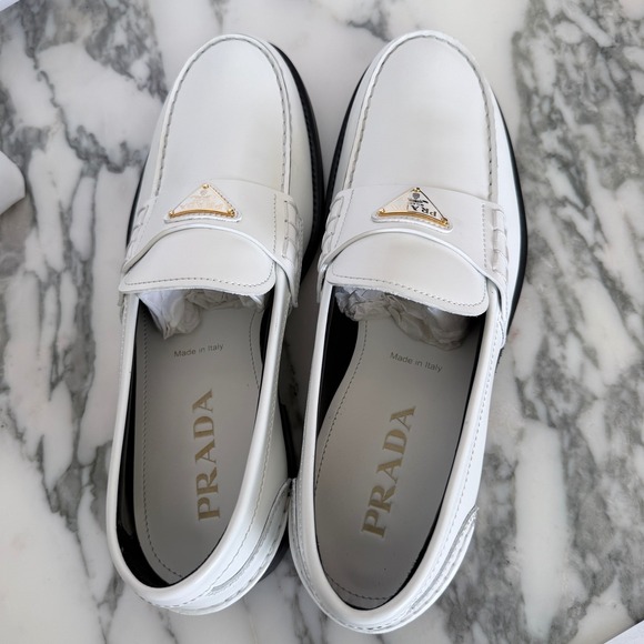 Prada 2DB223 Mens white brushed leather loafers, triangle logo, sz UK 9 main image 9